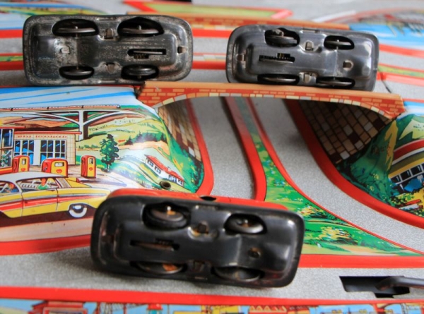 Technofix "Highway Viadukt" 1960 Tincourse with Cars fricitondrive (2000)